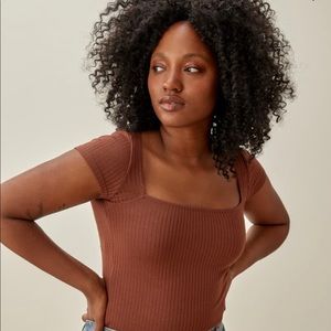 Reformation Bardot Top in Chesnut
